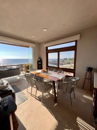 Beautiful 2BR/2BT Beachfront