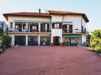 Casa Marina .. a stone's throw from the center!