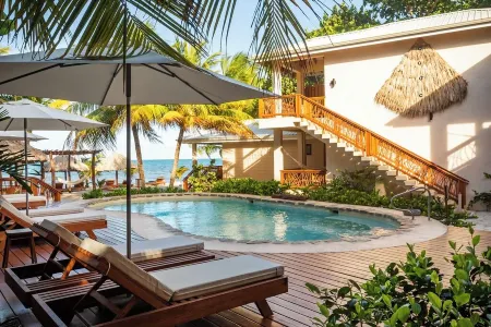 Kalimera Beach Hotel Отели в г. Surfside