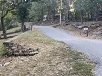 “Iris Cottage” - Cozy Cabin that Sleeps 10