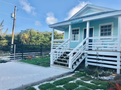 Ting'um  is the Spot to Stay on BANKS ROAD Hotel a North Palmetto Point