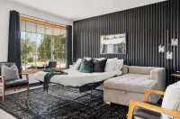 Stylish Drumheller Retreat: Steps from the Red Deer River!