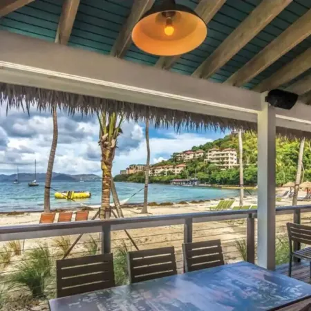 Mermaid Escape~Romantic Getaway Newly Renovated with Luxurious & Stunning Views