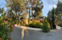 Magnificent villa with private pool Hotels in Le Muy