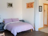 Red Roof Bed & Breakfast Hotels in Lunenburg