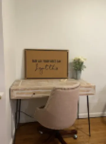 Chic quite cul-de-sac seconds from all major hywys and Emmaus tri-angle