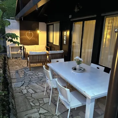 Lake Garda Tignale vacation home bungalow with pool and lake view