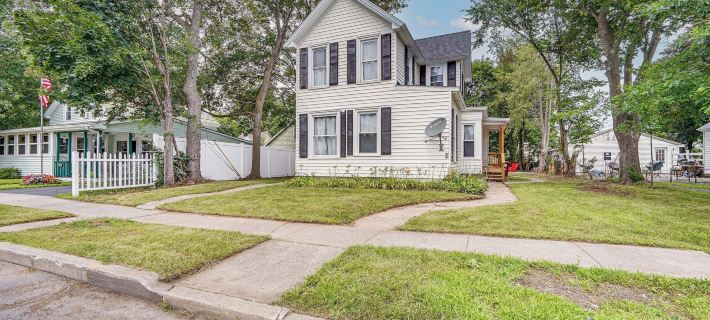 Charming Glens Falls Retreat Near Downtown! Hotels in Warren County