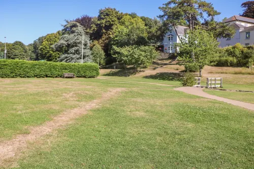 Waters Reach Hotels in Kingsbridge