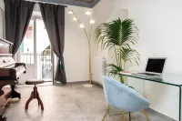 Casta Diva Luxury Apartments -Self Check-IN