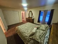 Chenas Aurora View Lodge. Hotels in Pleasant Valley