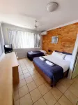 Sunseeker Motel Hotels in Urraween