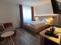Hotel Neuenburger Hof Hotel di Hertingen