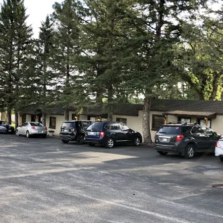 Rockerville Lodge & Cabins