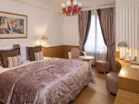 Hôtel du Levant Hotels near Notre Dame