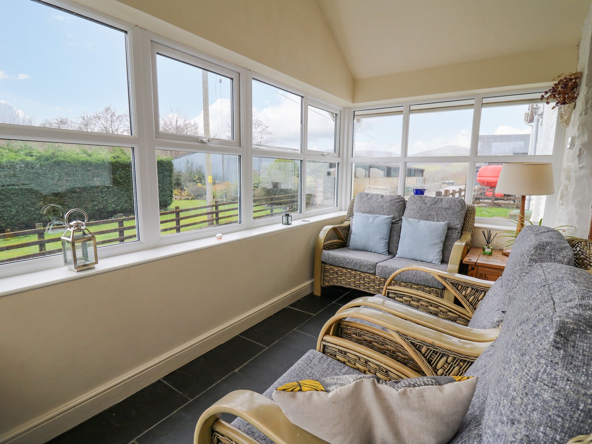 Tanyrallt Farm Hotels in Treflys