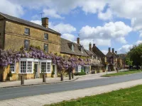 Pennylands Hill View Lodge Hotels in Broadway