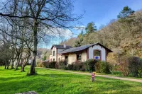 Ostal Scrignac - Gîte d'étape de la Gare Hotels in Carhaix-Plouguer