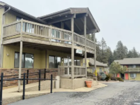 Stewart Lodge Hotels in Kittitas County