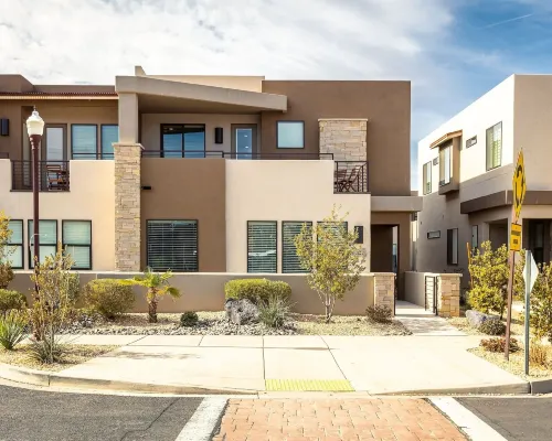 Latitude Adjustment Townhouse Hotels in Washington