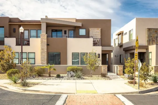 Latitude Adjustment Townhouse Hotels in Washington