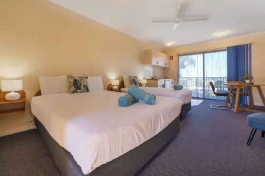 South Seas Motel