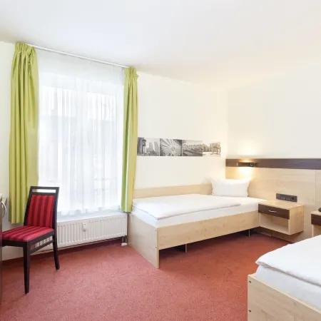 Hotel Mit-Mensch