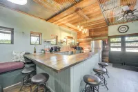 Secluded Blanco Home w/ Private River Access! - Homestays