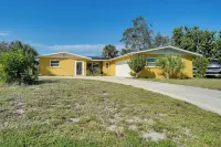 Englewood Home - 4 Mi to Beach! Enjoy! - Spa