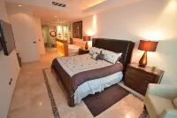 Tessoro #1002 Luxury Suite at Las Conchas