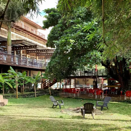 Catembe Gallery Hotel
