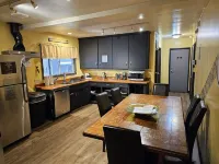 Moderne Hostel Hotel a June Lake