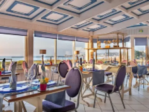 Logis Hotel Restaurant de La Plage Hotels in Audierne