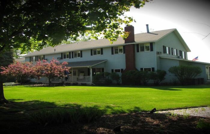Churchill Pointe Inn