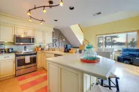 Elk Rapids Condo w/ Balcony Overlooking Elk Lake! - Wifi