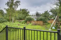 Serene Palmer Home Walk to Downtown and Riverfront!