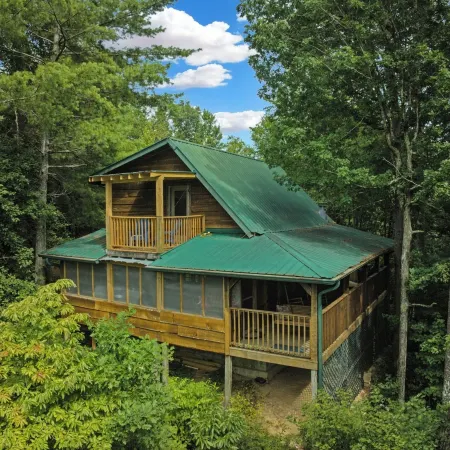 Secluded Sevierville Cabin w/ Hot Tub!