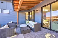 Flagstaff Home w/ Patios + Mount Humphries Views! - parking