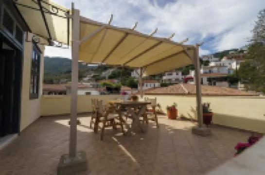 ファエドラ ホテル