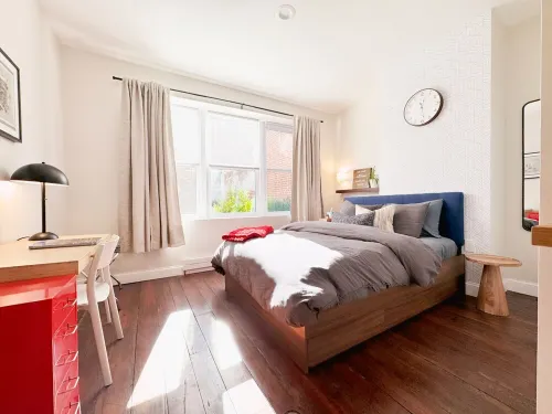 Stunning 1BR Apt. In Historic Row Home w/ Parking