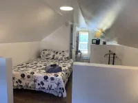 Loft at the Beach 1 Bedroom Apts by RedAwning - balcon