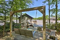 Lakefront Milledgeville Cabin Private Dock, Porch - WiFi