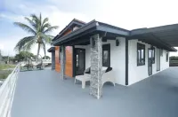 The Good Vibes House - parking