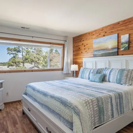 Idyllic Coastal Haven - Whale Watch in Depoe Bay!