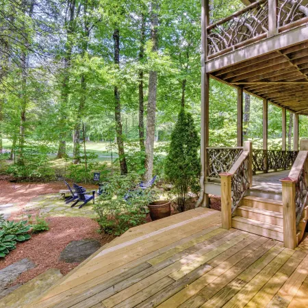 Group-Friendly Golf Getaway! 5 Mi to Cashiers