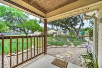 Cozy Canyon Lake Abode < 1 Mi to Boat Ramp! - Country Houses