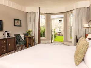 Lough Eske Castle