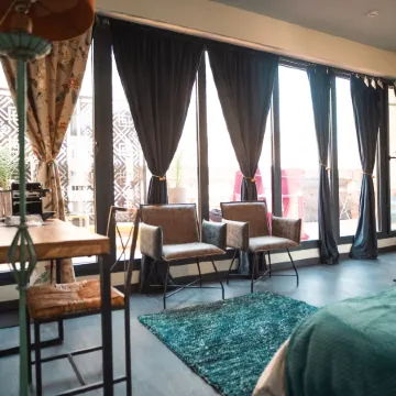 Hotel Lincoln Lounge Отели рядом с достопримечательностью «Площадь Пласа-дель-Соль»
