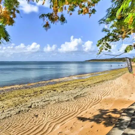 Private Pool + Rooftop Views Near Seven Seas Beach
