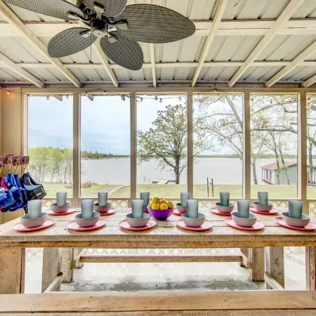 Mineola Lake House w/ Dock & Fire Pit!